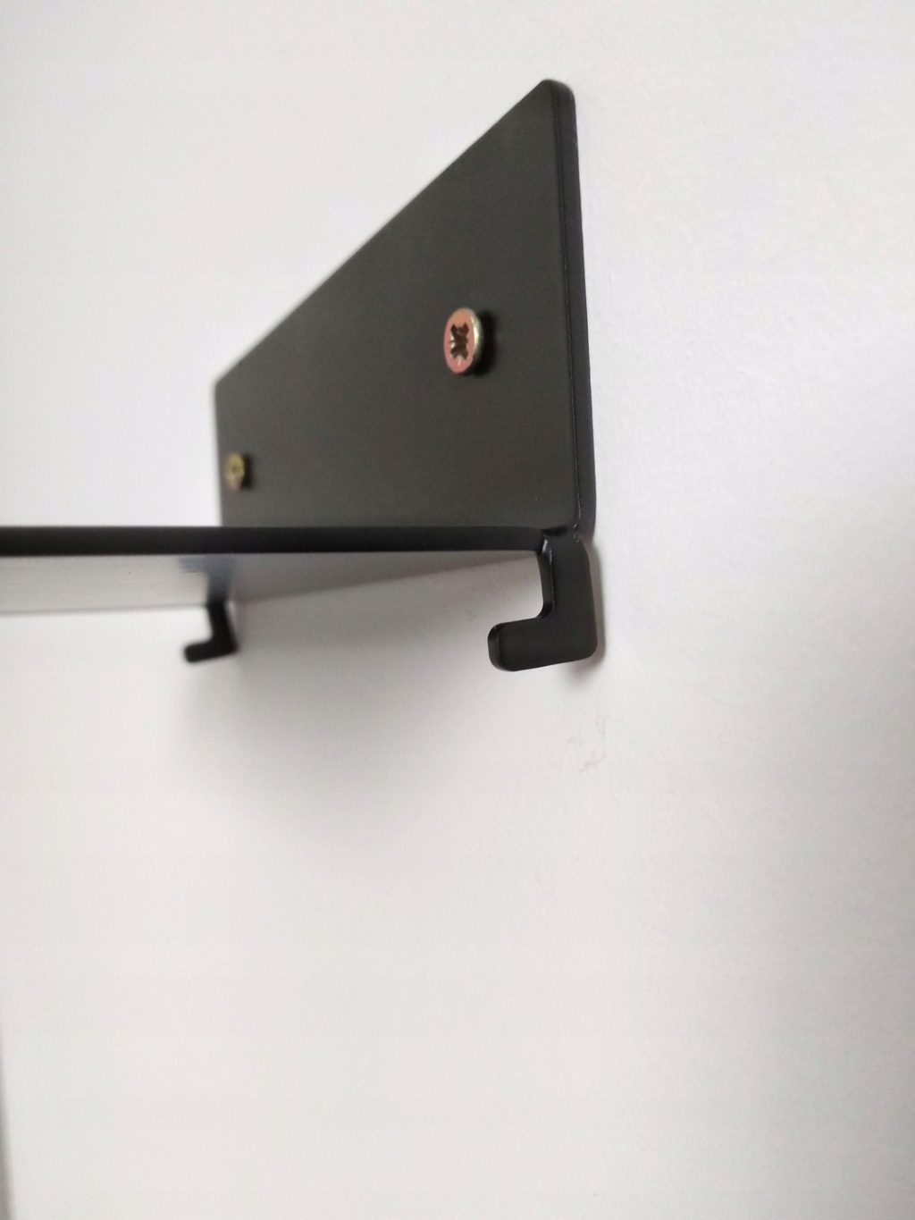 unsichtbares Bücherregal Wohnzimmer - Image 4